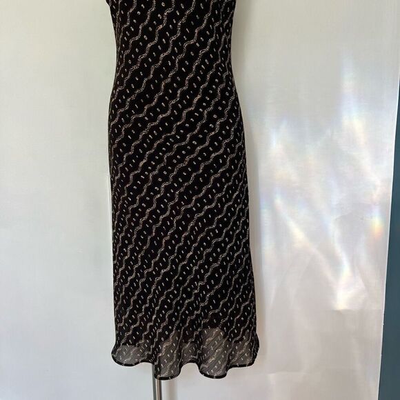 A Wild Time 90s Y2K midi dress - Picture 3 of 11